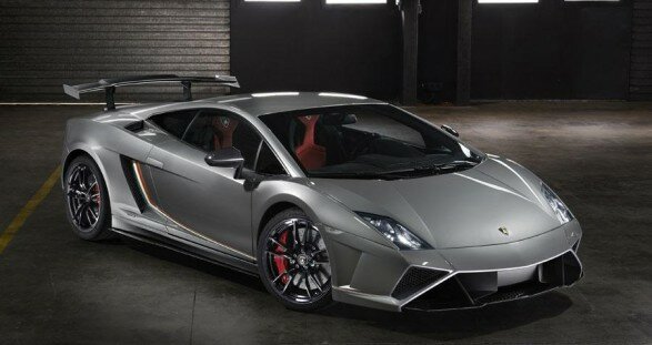 Der Lamborghini Gallardo LP 570-4 und ein VIP Escortservice, der keine Fragen offen lässt – la dolce Vita deluxe!